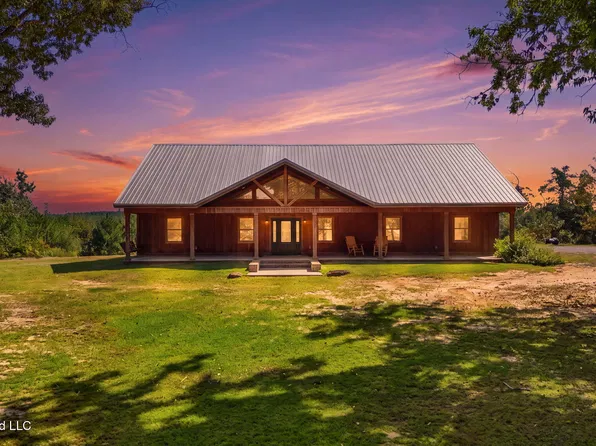 342 Sheenas Dr, Leakesville, MS 39451