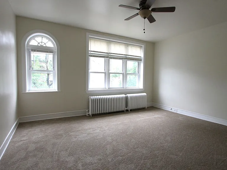 13-15 E Upsal St — Photo 13