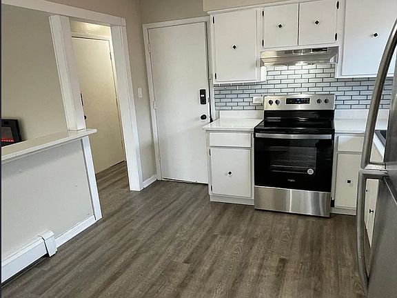 2nd image of 484 Shenstone Rd #3