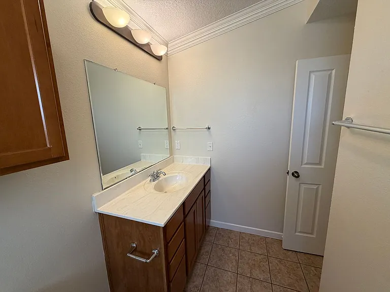 10540 Calle Merida NW — Photo 26