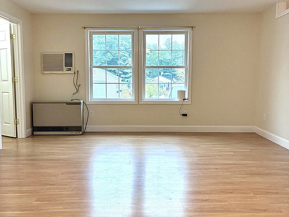 5th image of 321A N Berwick Rd #321A