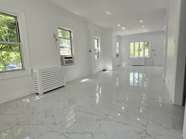 1395 East 15th Street image 7 of 20