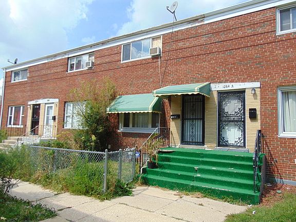 3rd image of 1204 S 16th Ave APT B