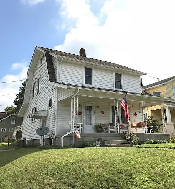 282 Everett Ave photo 1