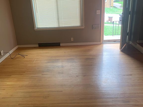 2nd image of 813 N 47th St