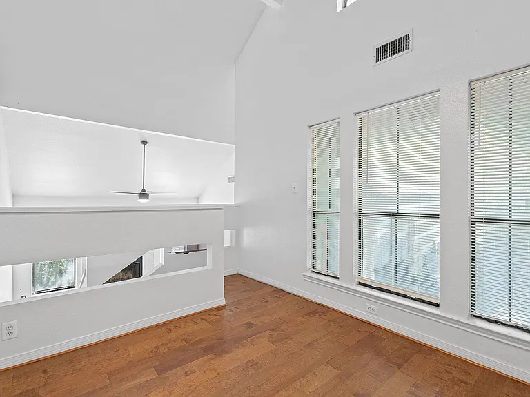 6513 Cat Creek Trl — Photo 12