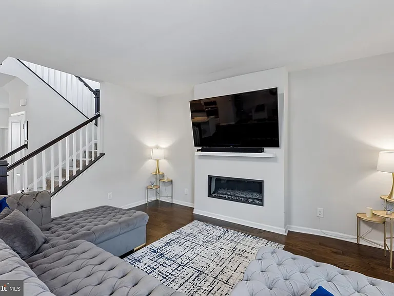9300 Barnes Loop — Photo 9