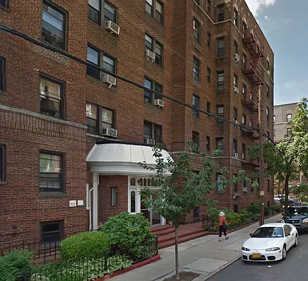 Sold by Universal Pro Realty Group | media 8