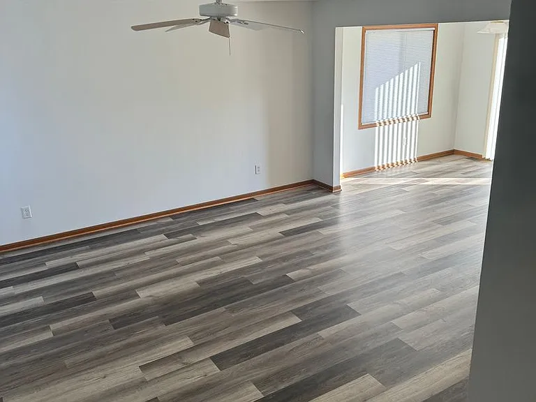 Boulder Ridge Apartments and Townhomes — Photo 27