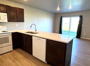1453 3rd Ave NW #B, Dilworth, MN 56529
