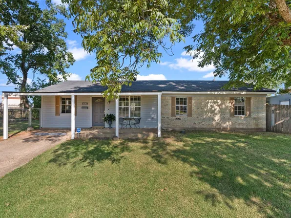 1647 Holiday Blvd, Bossier City, LA 71112