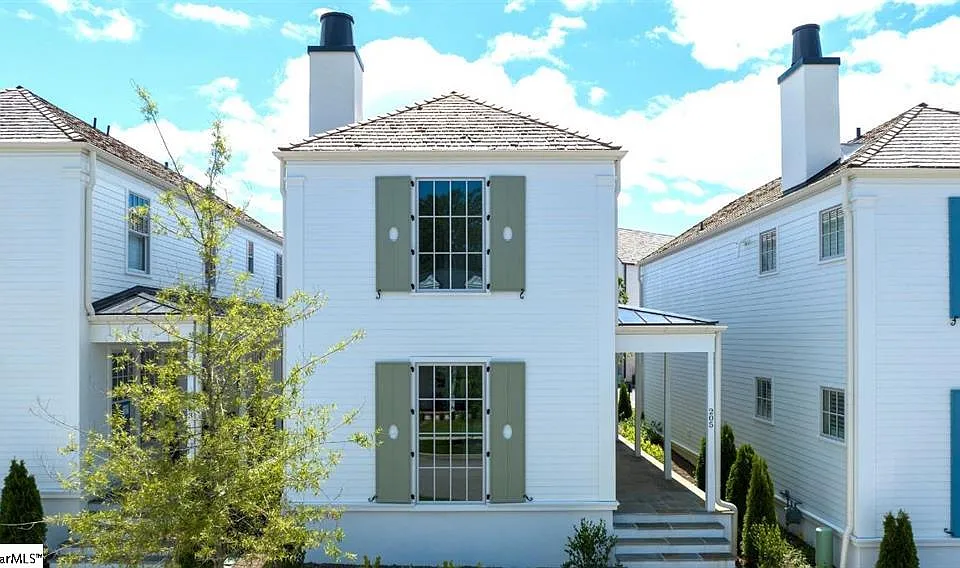 205 Bowman Rd
