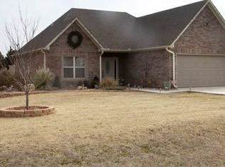 925 Falconhead Dr, Burneyville, OK 73430