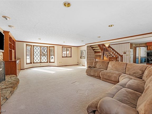 4th image of 10510 Tudor Cir