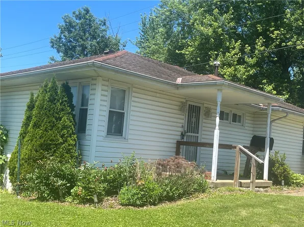 299 S 5th St, Byesville, OH 43723