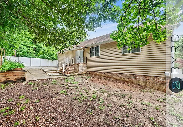 19218 Brevard Dr — Photo 38