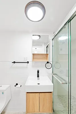 Rented by REAL New York | media 22