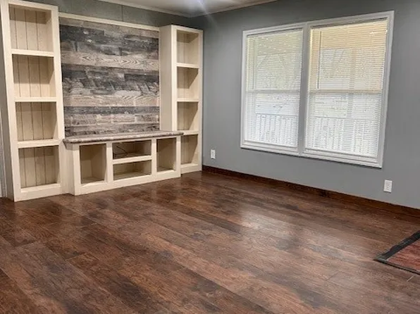 476 Masthead Rd, Gun Barrel City, TX 75156