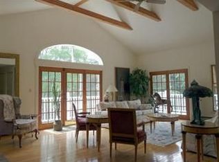 665 Uniontown Rd, Phillipsburg, NJ 08865