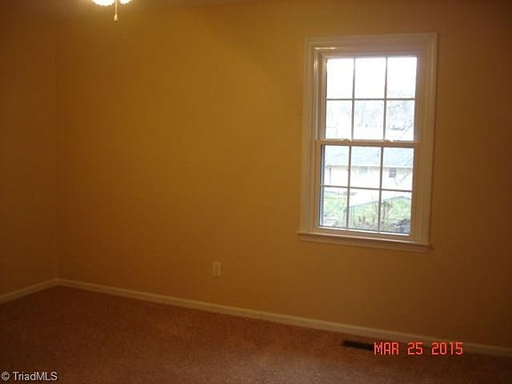 5th image of 113 Eisenhower Ct