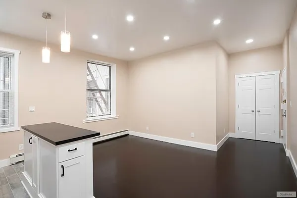 Rented by Charles Coutinho LLC | media 17