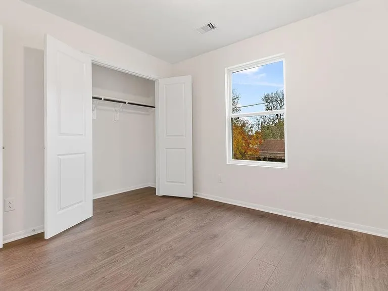 403 Magnolia St — Photo 18