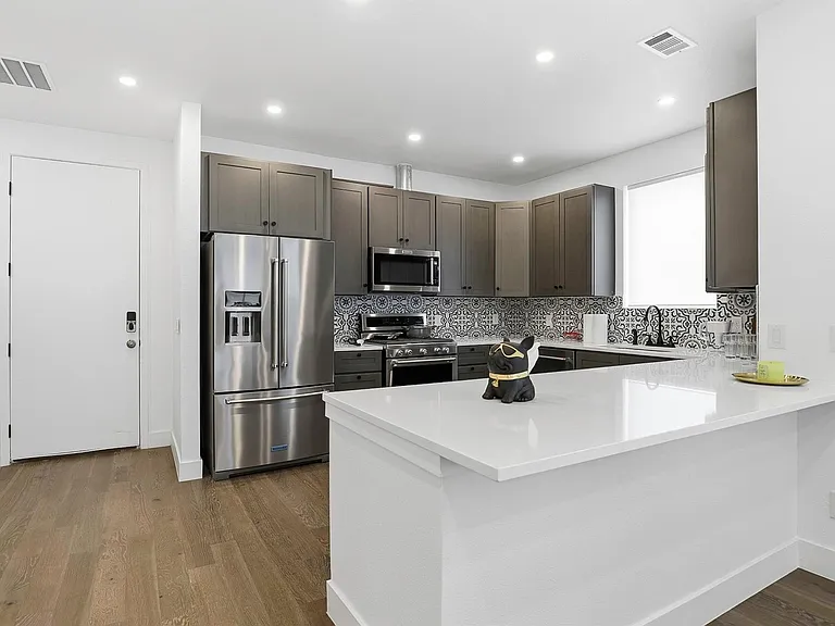 1208 W Oltorf St #A — Photo 6