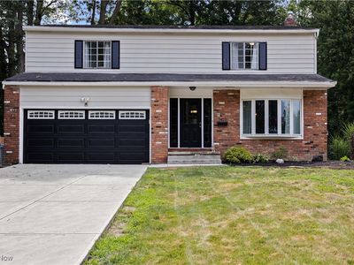 9422 Driftwood Dr, Olmsted Falls, OH, 44138