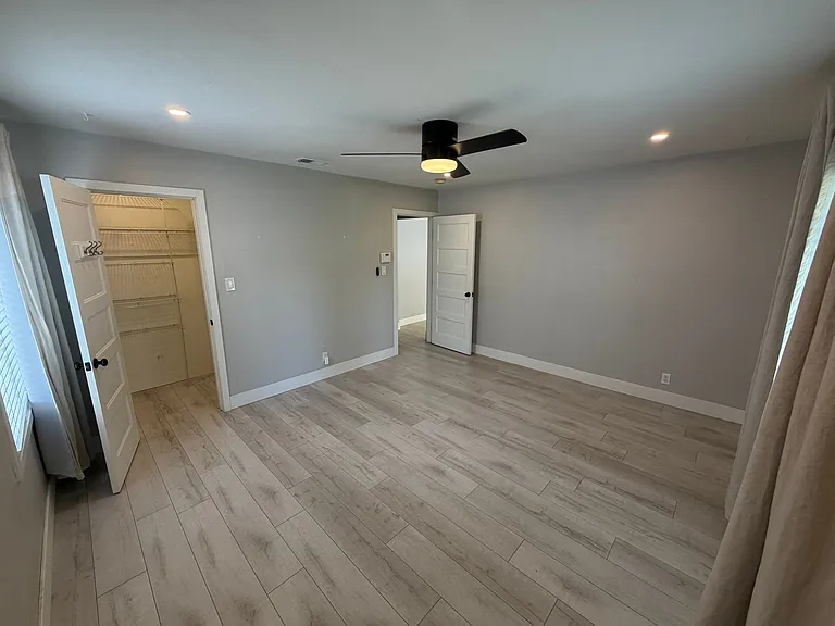 518 Fremont Way — Photo 15