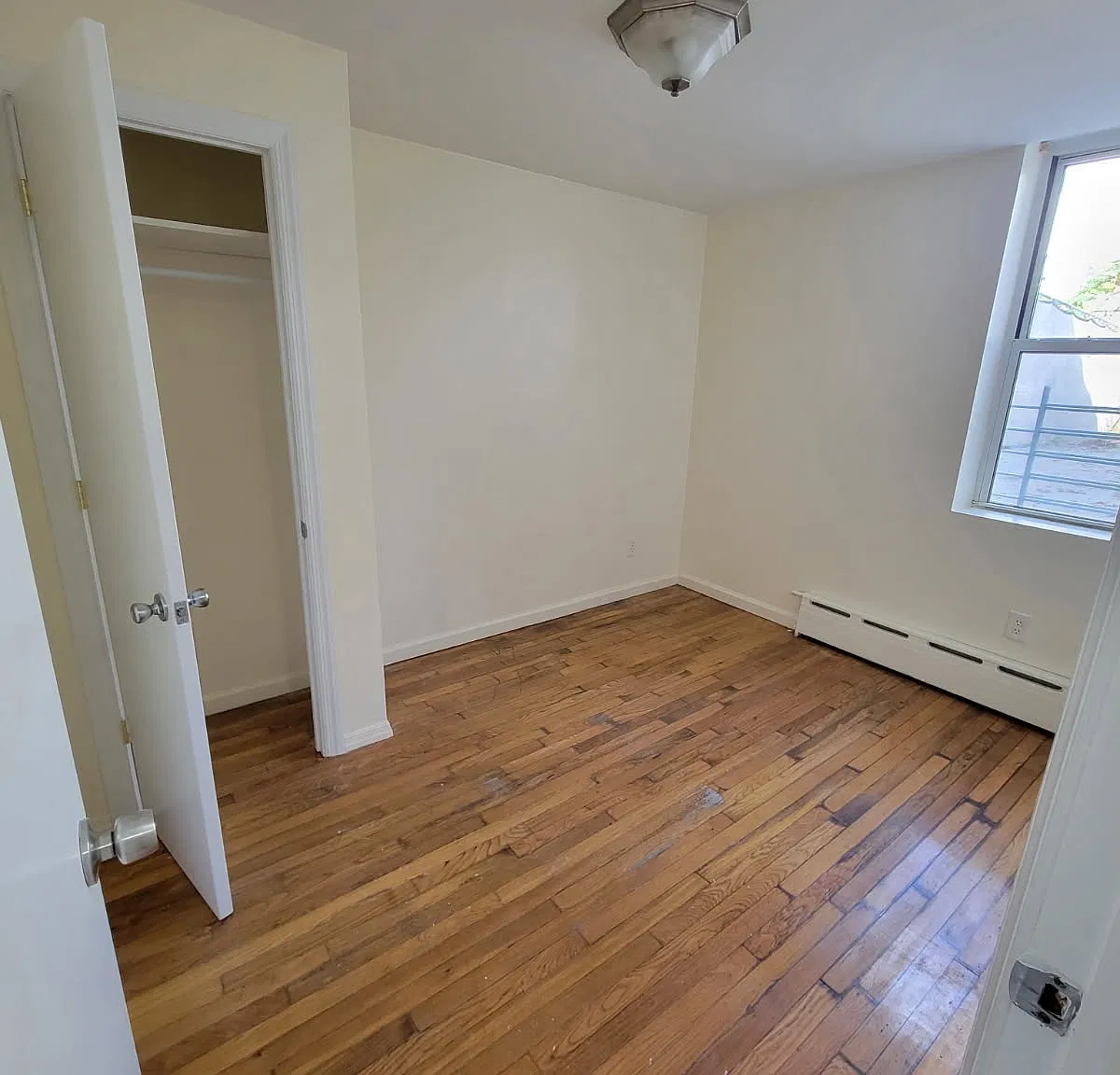19 Steuben St — Photo 4