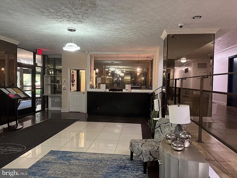 1111 Arlington Blvd #928 — Photo 9