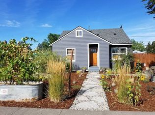 945 SW 13th St, Redmond, OR 97756