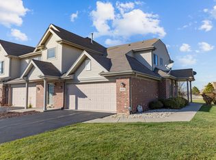 8308 Auburn Ln, Frankfort, IL 60423