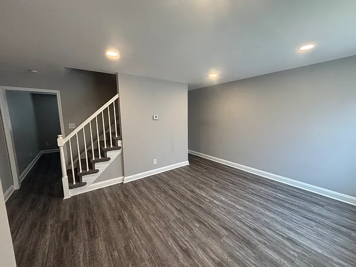 1318 Dalton Rd — Photo 4