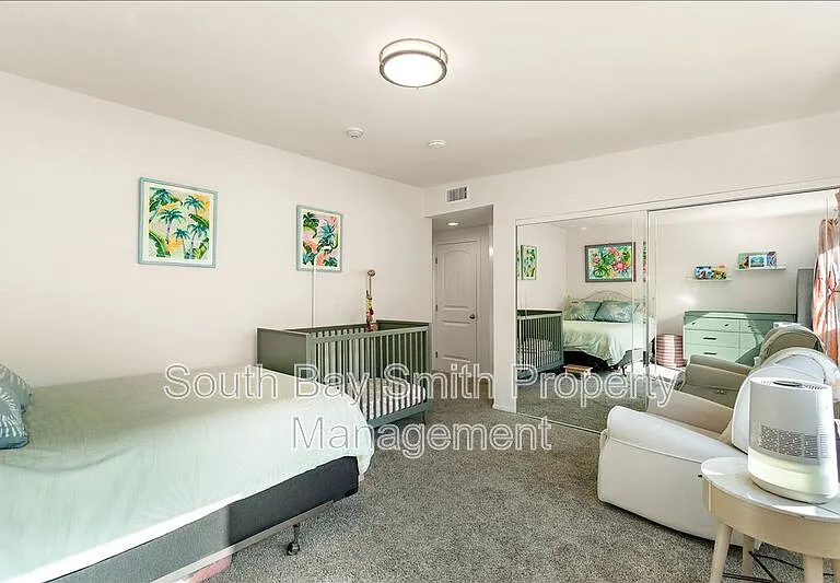 231 N Broadway #2 — Photo 11