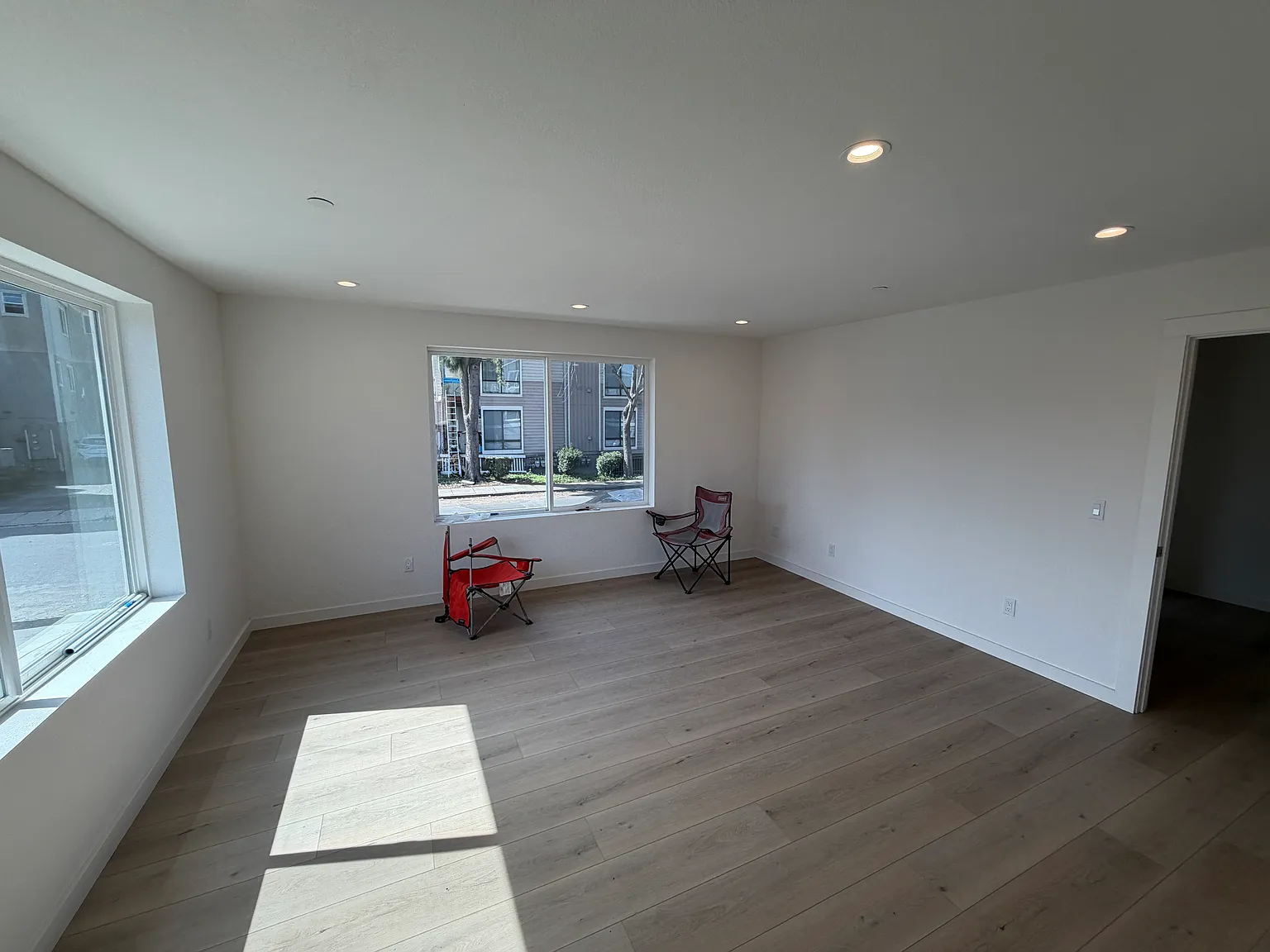 1 bed, 780 sqft, $3,600 — Photo 4
