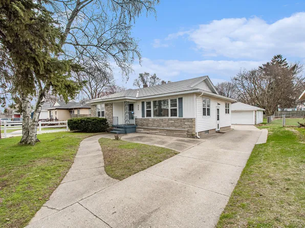 252 Wesley St SE, Wyoming, MI 49548