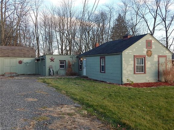 2nd image of 4938 Damon Ave