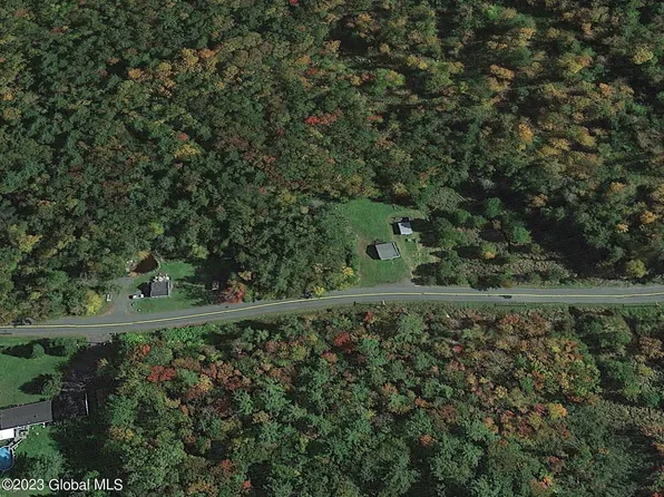 600 Madonna Lake Road, Cropseyville, NY 12052