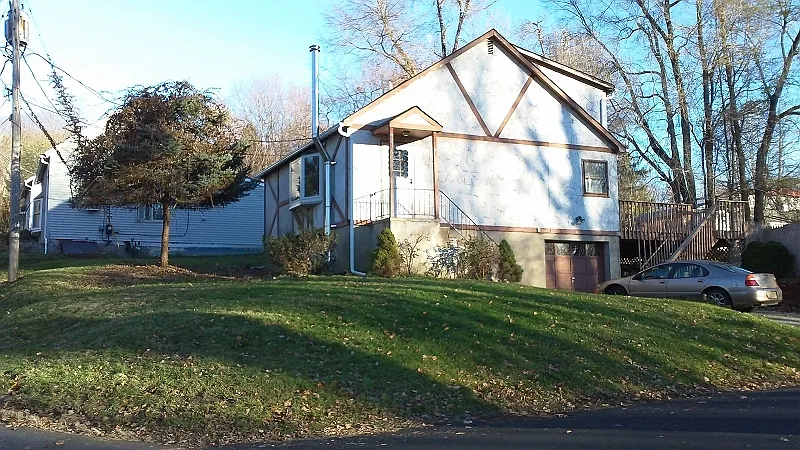 3 bed, 1500 sqft, $2,325 — Photo 4