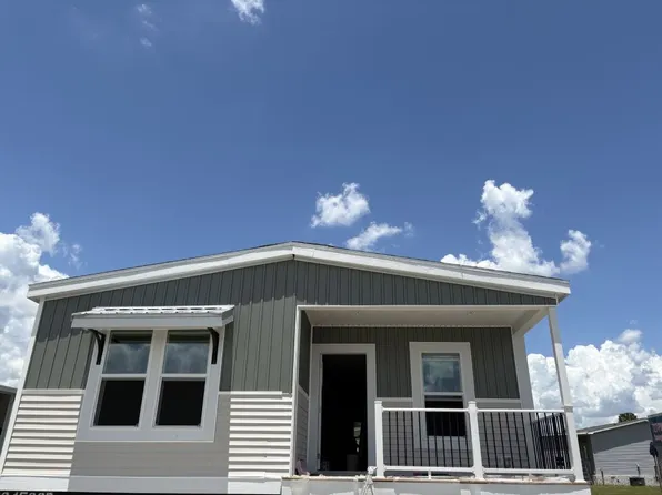 34863 Silver King Dr, Zephyrhills, FL 33541