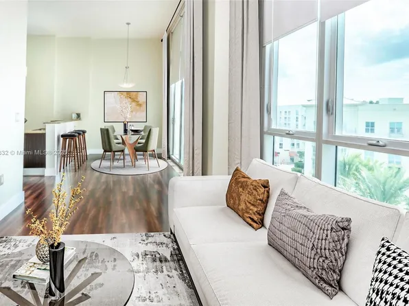 9055 SW 73rd Ct APT 609, Miami, FL 33156