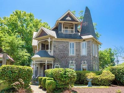 2905 Grove Ave, Richmond, VA, 23221
