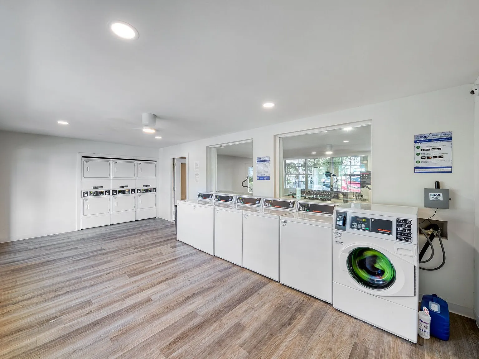 Premium Living at Cielo at Vinings - Pool, Gym & More! — Photo 1