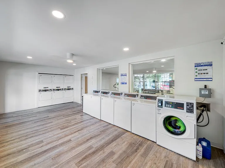 Premium Living at Cielo at Vinings - Pool, Gym & More! — Photo 1