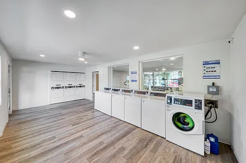 Premium Living at Cielo at Vinings - Pool, Gym & More! Photo 1