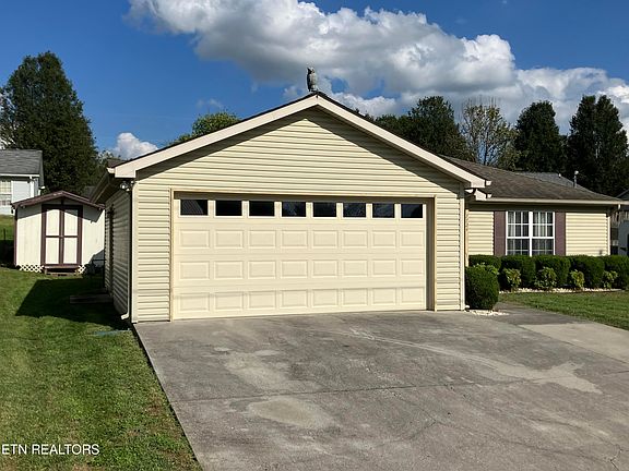 2nd image of 7724 Brickchase Ln