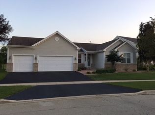 5742 Rustic Waters Ct, Belvidere, IL 61008
