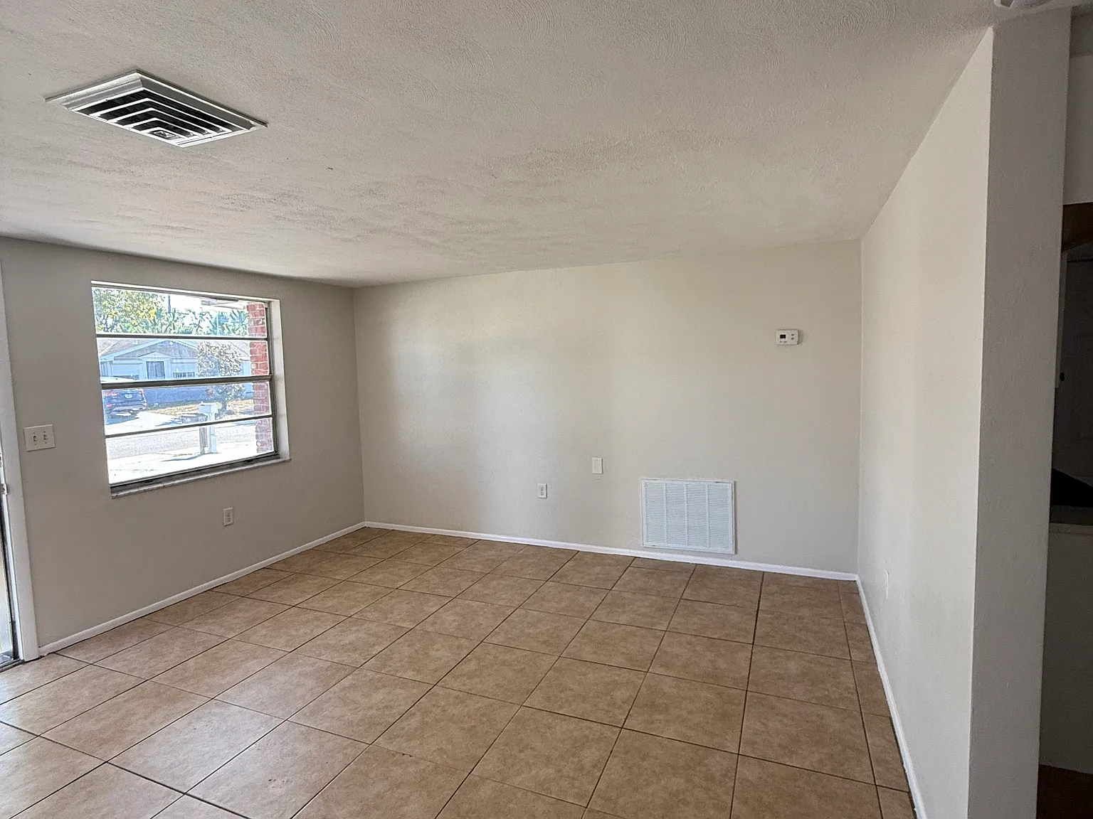 3 Bedroom 2 Bath Home — Photo 4