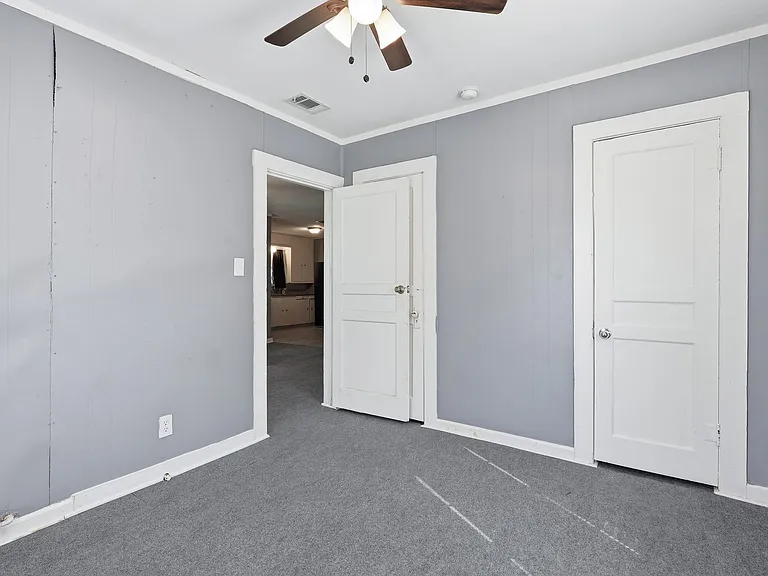 808 Mill St — Photo 16